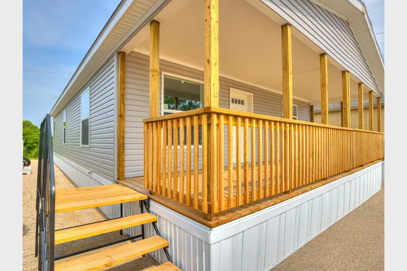 Prairie Dune 8810 Exterior