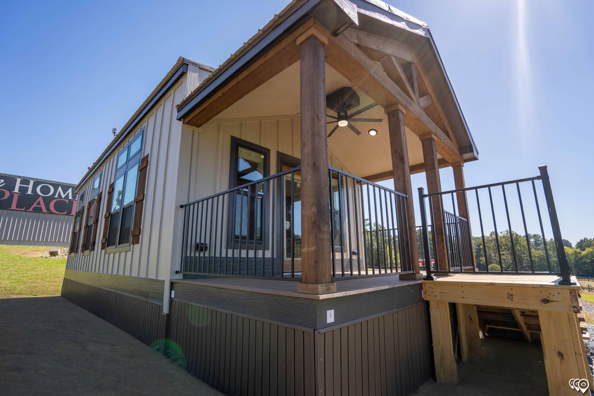 Cozy Cabin 2 Exterior