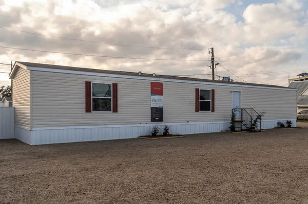 Ridge hero, elevation, and exterior home features