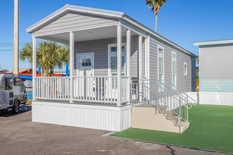 Legend 1437415 Exterior