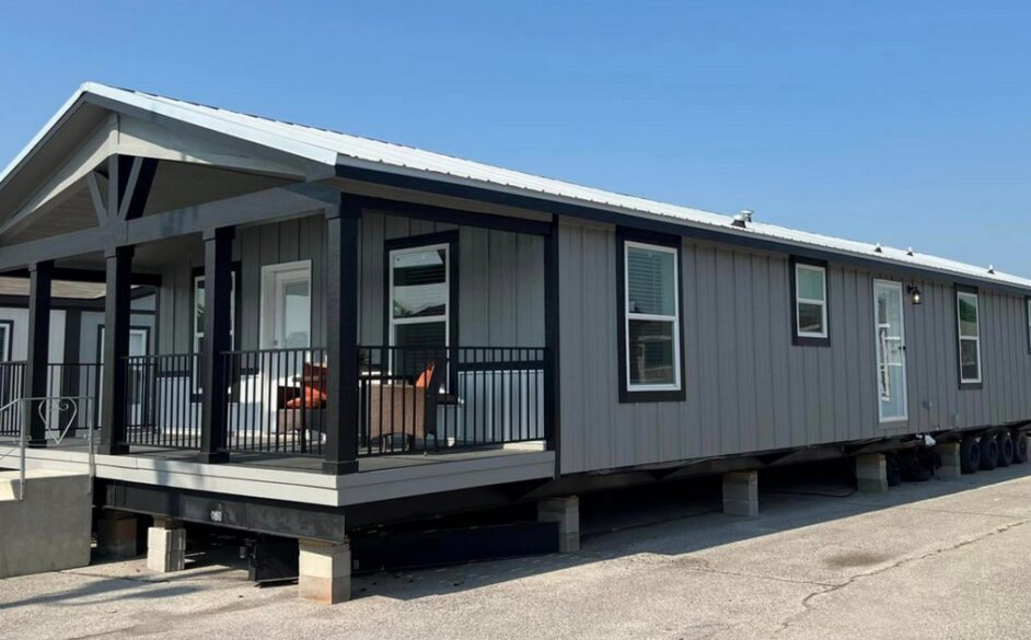 Swan L52EP8 Exterior