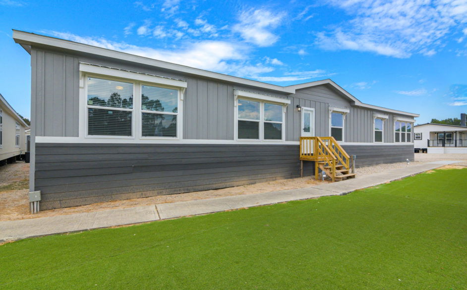 Beaumont 5079 Exterior