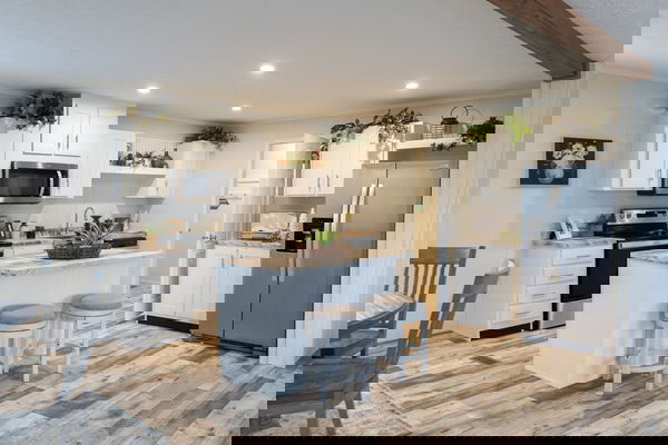Big sky kitchen and hero home features