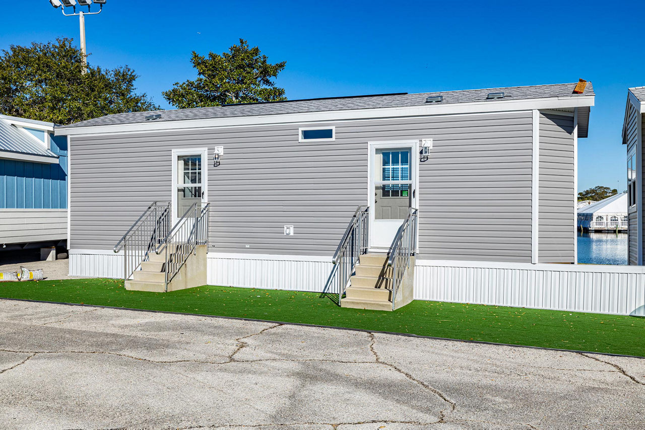Palm Bay 2641B Exterior