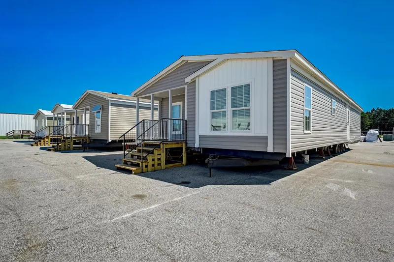 Champion Community 2856443 Exterior