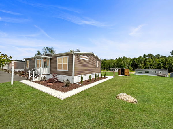Rolling ridge 32a exterior and hero home features