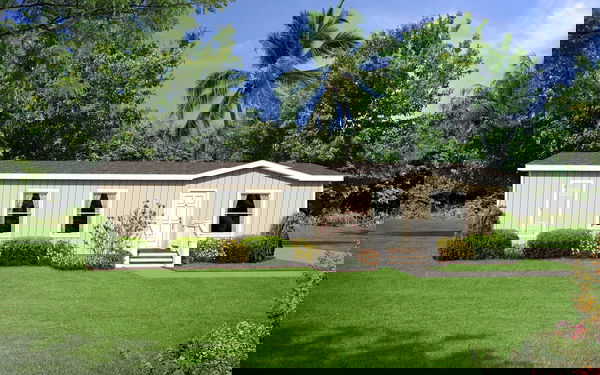 Cm-8483d hero, elevation, and exterior home features