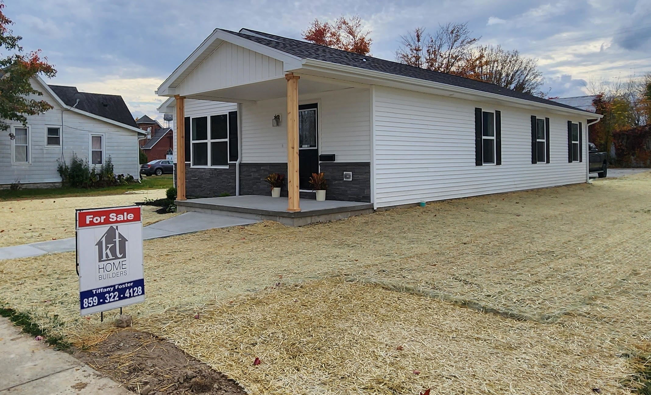 Manhattan II Exterior