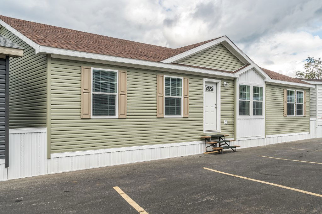 Astro Elite Ranch 3A2803-V Exterior