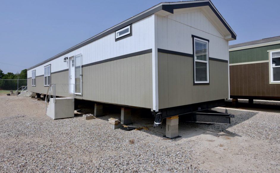 Marquise D72E Exterior