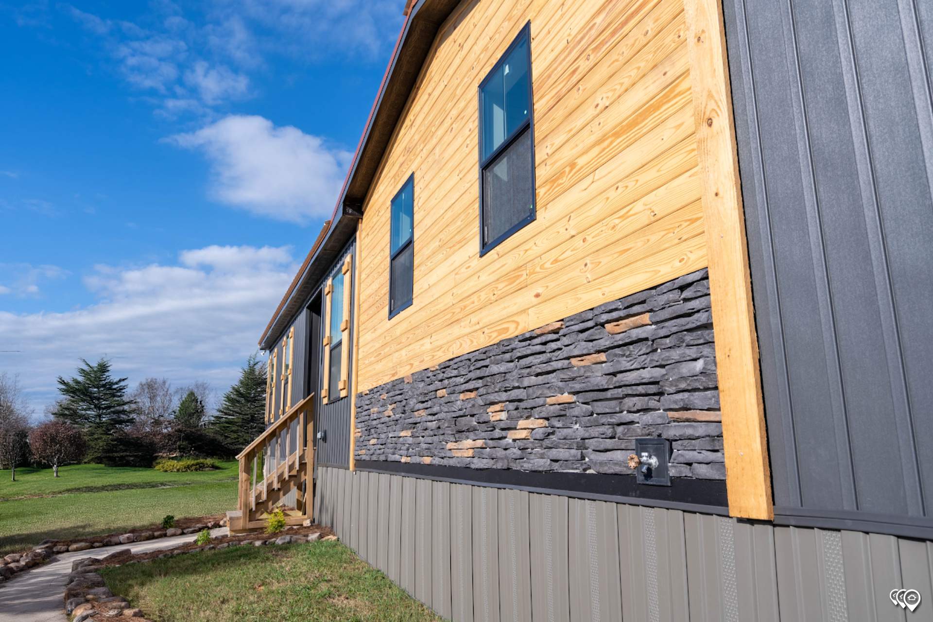 The Lost Creek Exterior