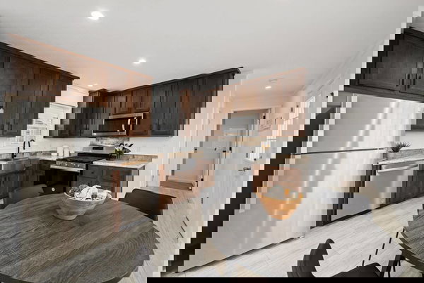 Exalt max hero and kitchen home features