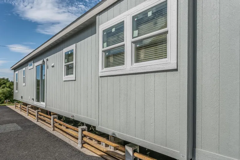 Skyliner 4732B Exterior