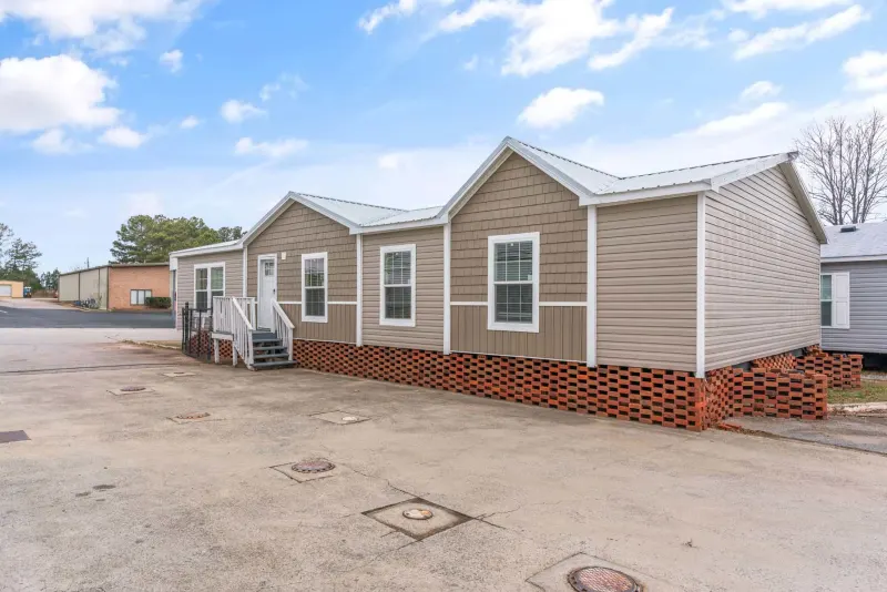 Waycross Express 3258494 Exterior