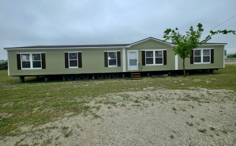 High Plains 3387 Exterior