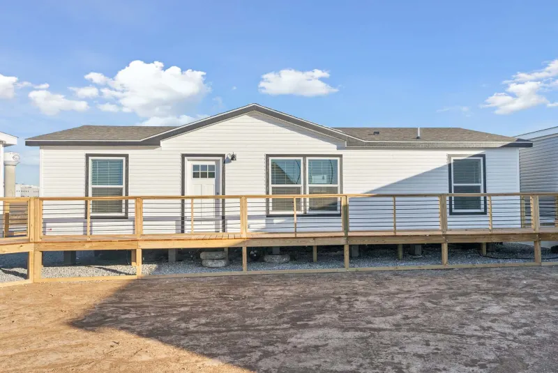 Prairie Dune 8862 Exterior