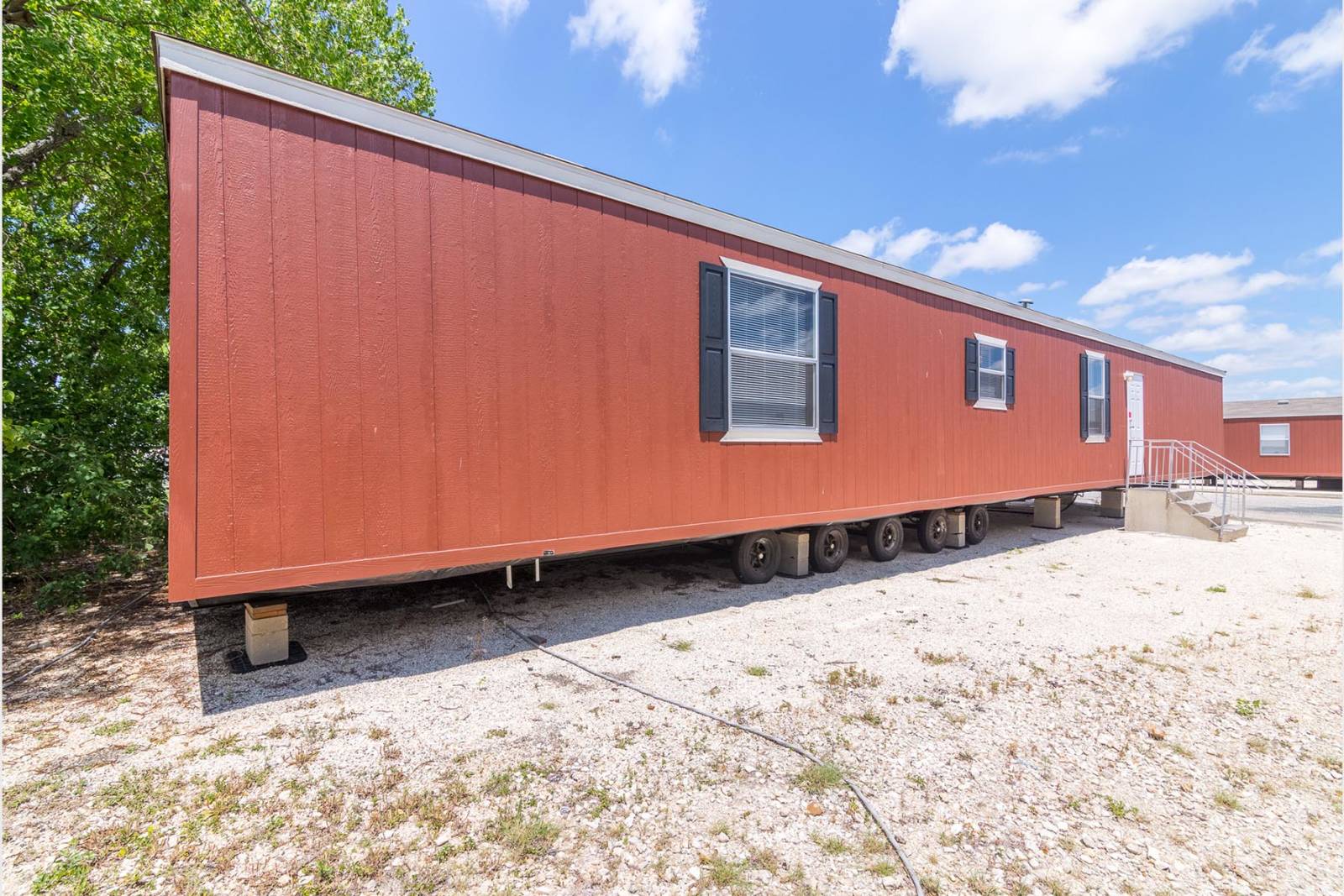 CS1672A Exterior
