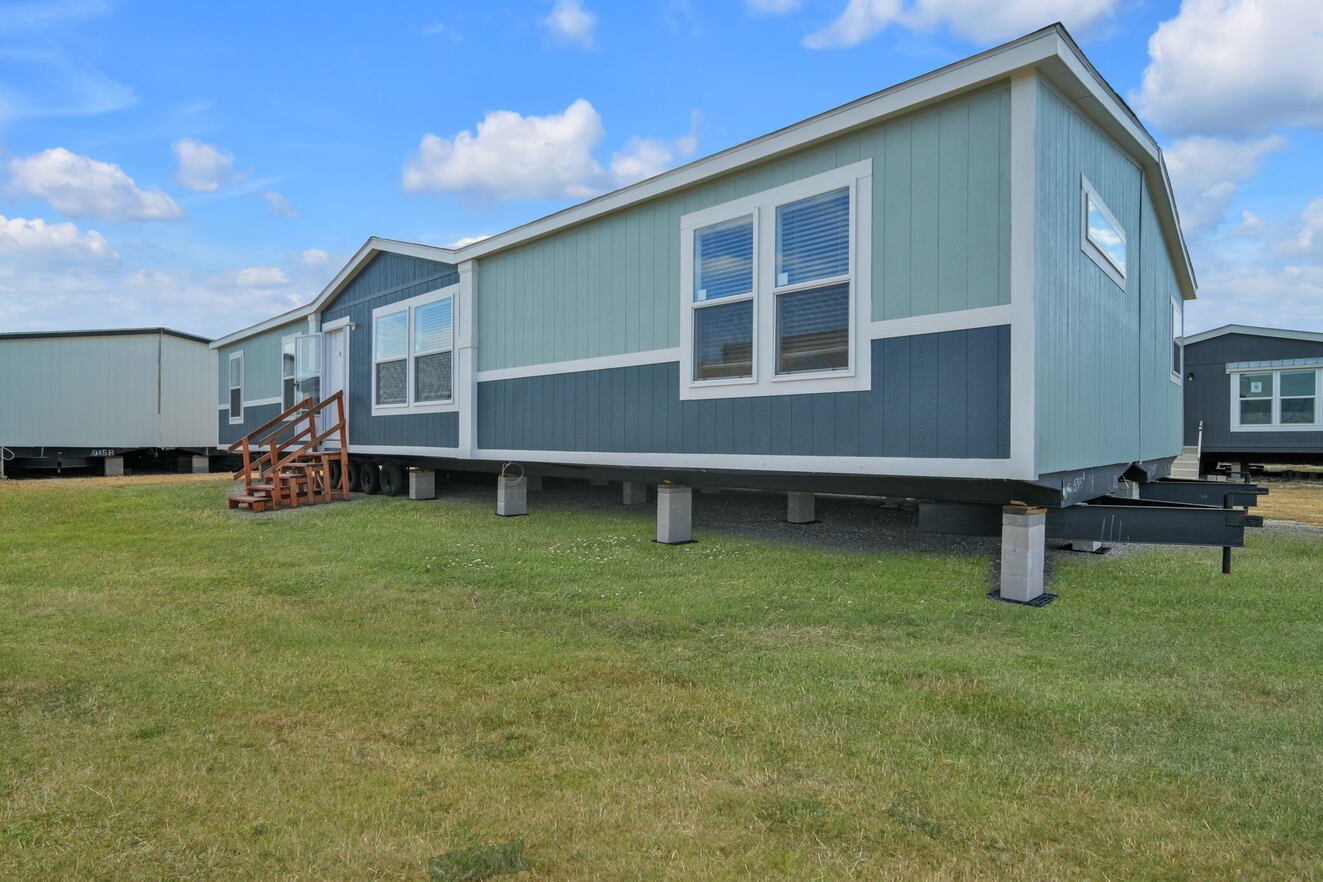 Valu Maxx Premier 32643E Exterior