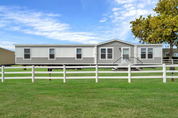 Valu maxx premier 32684f hero, exterior, and elevation home features