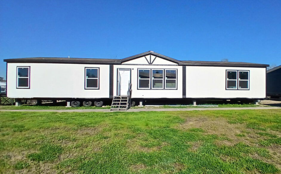 Cimarron 2368 Exterior