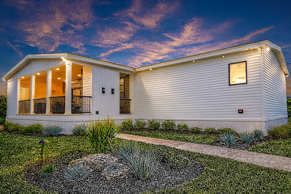 Keystone - lost creek  exterior and hero home features