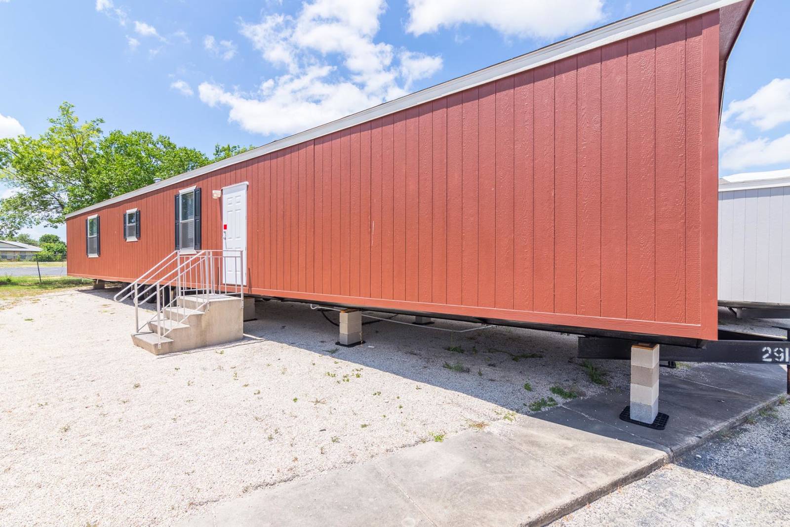 CS1672A Exterior