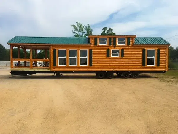 Happy trails | 4b 110 hero, exterior, and elevation home features