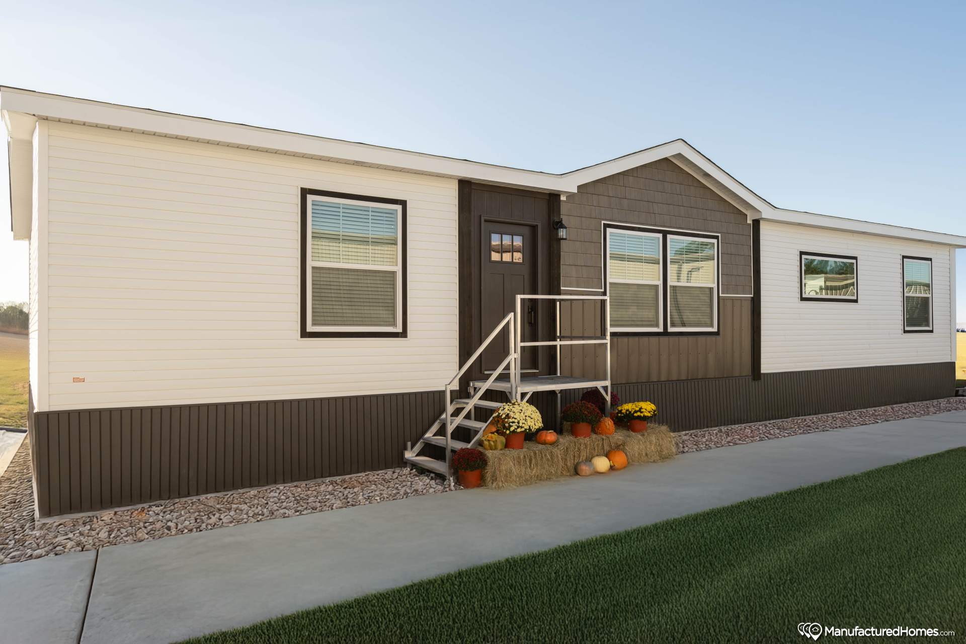 The Shades Creek Exterior