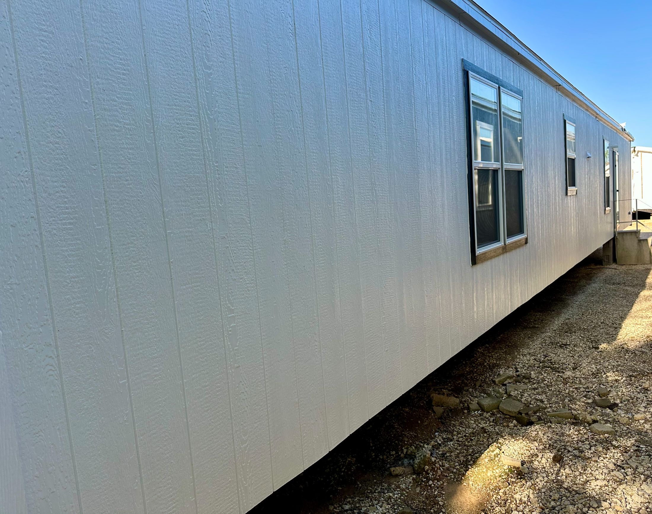 Molly Exterior