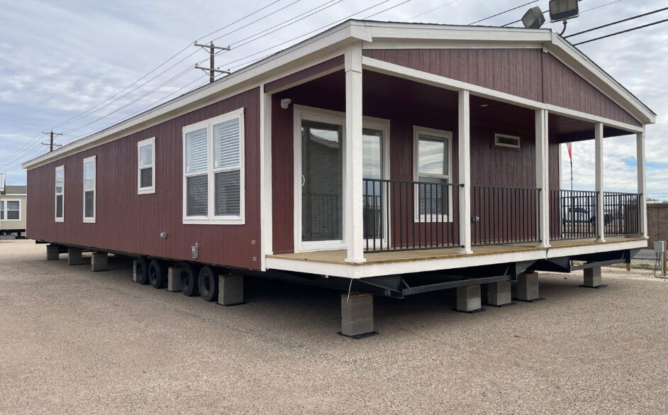 Dusty Hollow P56S Exterior
