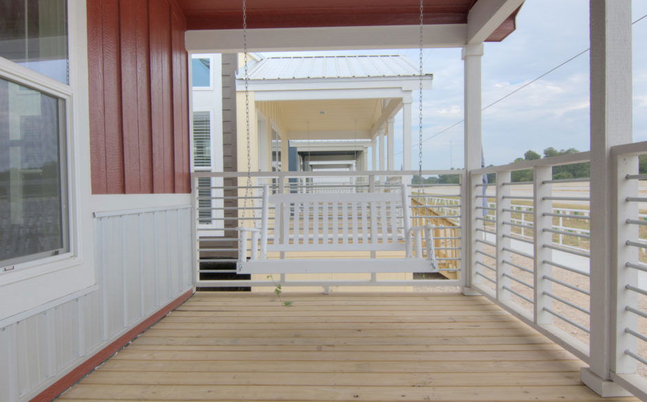 Swan L52EP8 Exterior