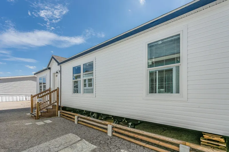 Prairie Dune 8978 Exterior