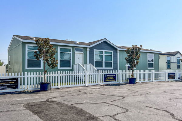 Santa cruz hero, elevation, and exterior home features