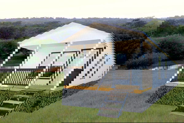 The bobby jo elevation, hero, and exterior home features