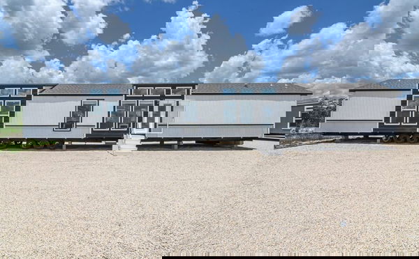 Opal 5663 hero, elevation, and exterior home features