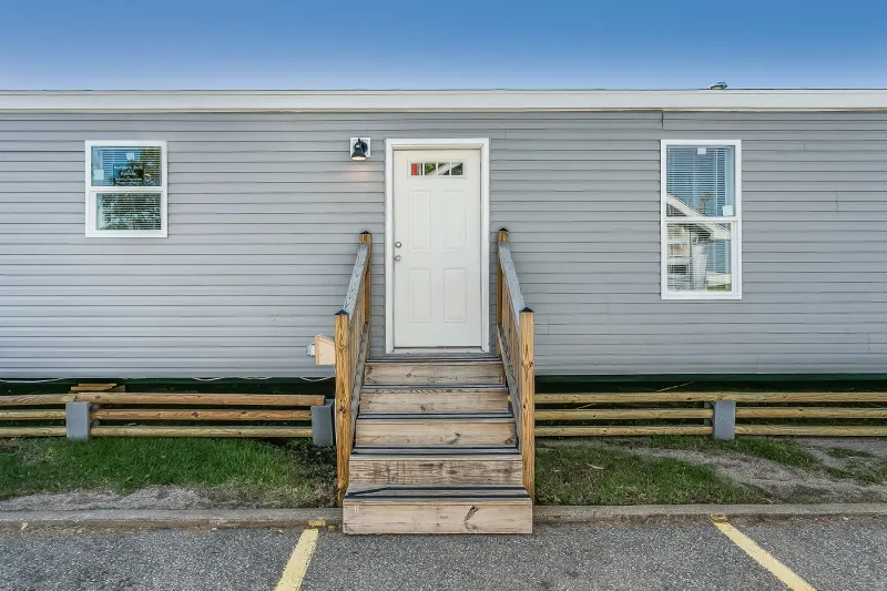 Prairie Dune 8785E Exterior