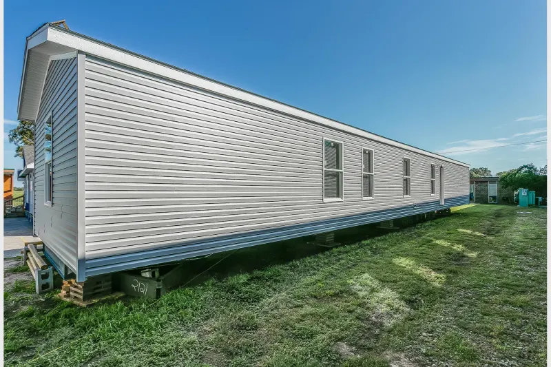 Prairie Dune 8785E Exterior