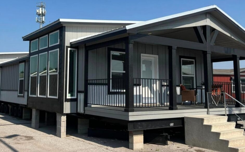 Swan L52EP8 Exterior