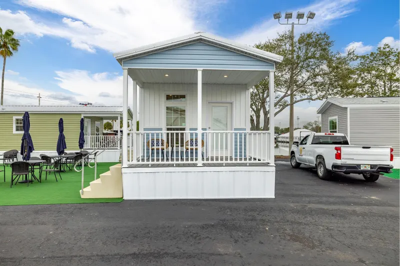 Legend 1438513 Exterior