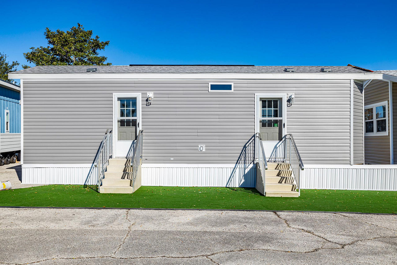 Palm Bay 2641B Exterior