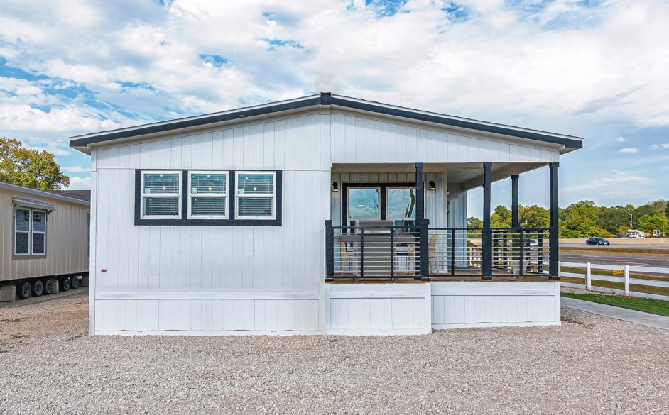 Pearl 6380 Exterior