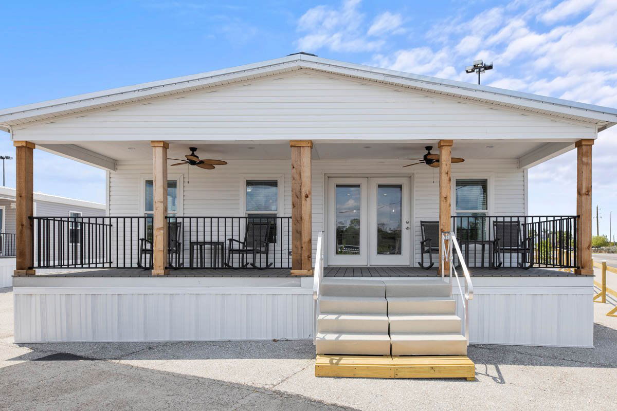 Delashaw Exterior